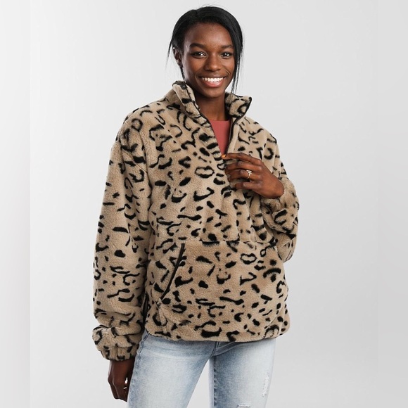 Buckle Tops - BKE Cheetah Print Faux Fur Pullover